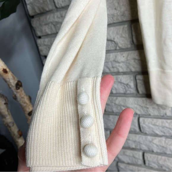 Talbots 100% Merino Wool Sweater - Picture 2 of 7